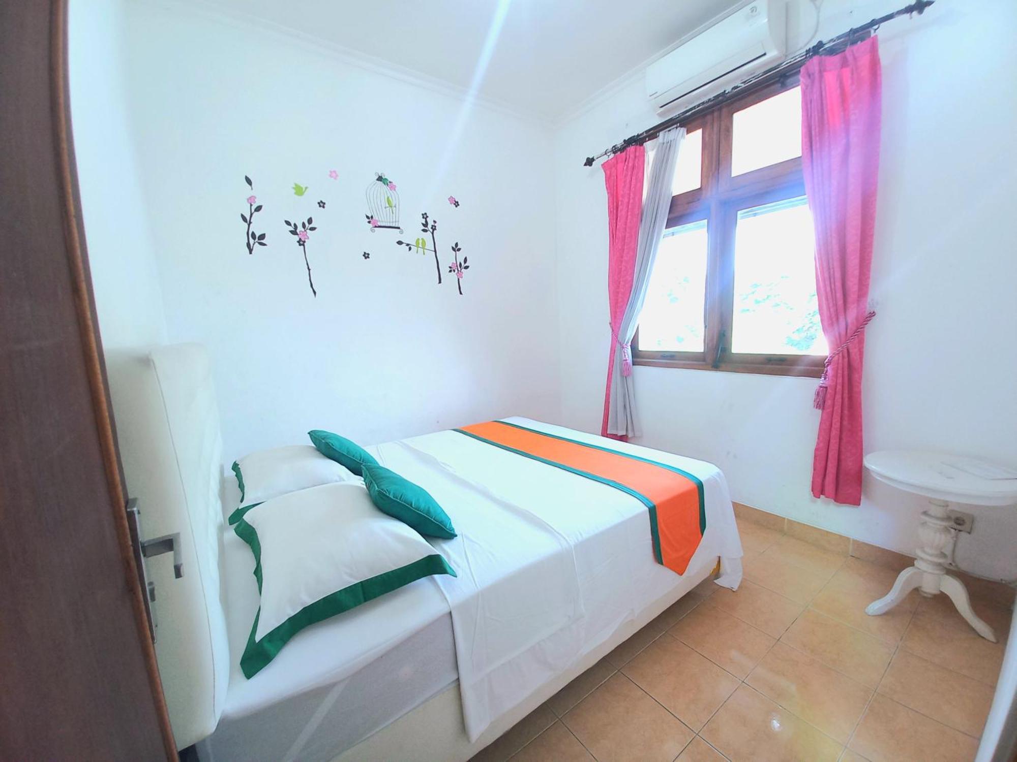 Homestay Jogja Dekat Gembiraloka By Simply Homy يوغياكارتا المظهر الخارجي الصورة